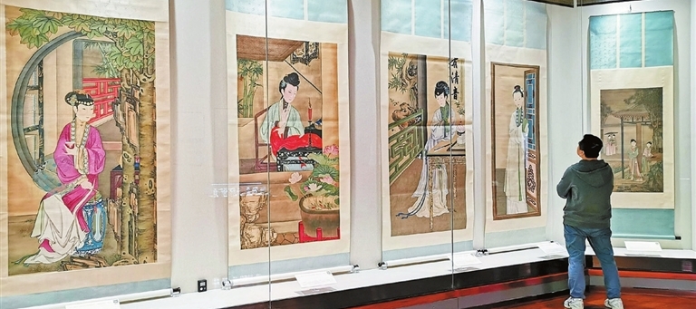 النسخ المتقنة تكشف عن براعة متحف القصر الامبراطوري في الصنع